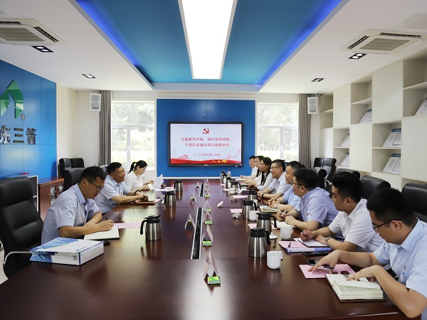 濟(jì)南建工集團(tuán)黨委副書記、工會主席鹿海濱到三箭集團(tuán)開展主題教育專題調(diào)研